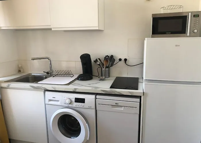 L'evasion Centre Et *